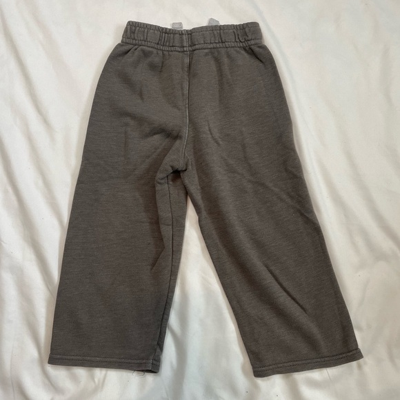 🐶🐶Garanimals size 3T gray sweat pants🐶🐶 - Picture 3 of 4